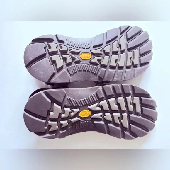 Chaco Women's Brown Strappy Sandals with Tan Accent - Picture 3 of 4